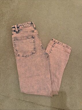 Women’s High-Rise Pink Washed Jeans